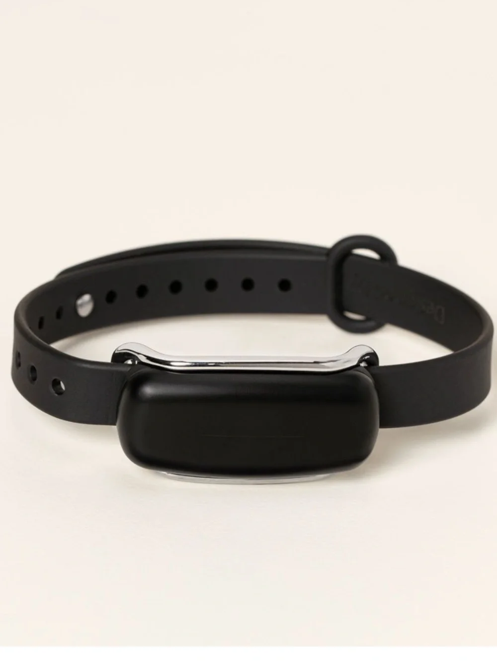 Bond Touch long-distance bracelet with magnetic USB Charger - Black New NWOT